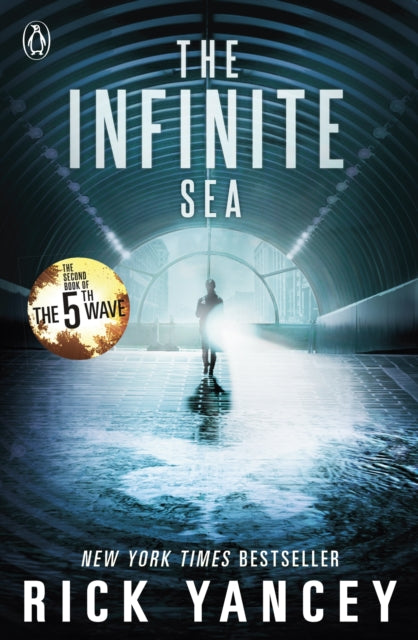 The 5th Wave: The Infinite Sea (Book 2) - 9780141345871